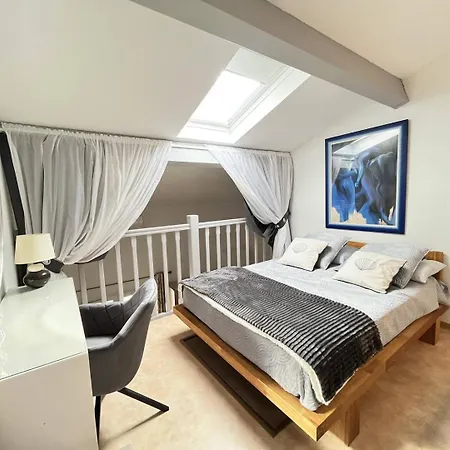 Belle Maison Climatisee, Wifi, 7 Personnes, Piscine Commune, 10 Mn De La Lrcs96